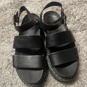 Size 7 black sandals